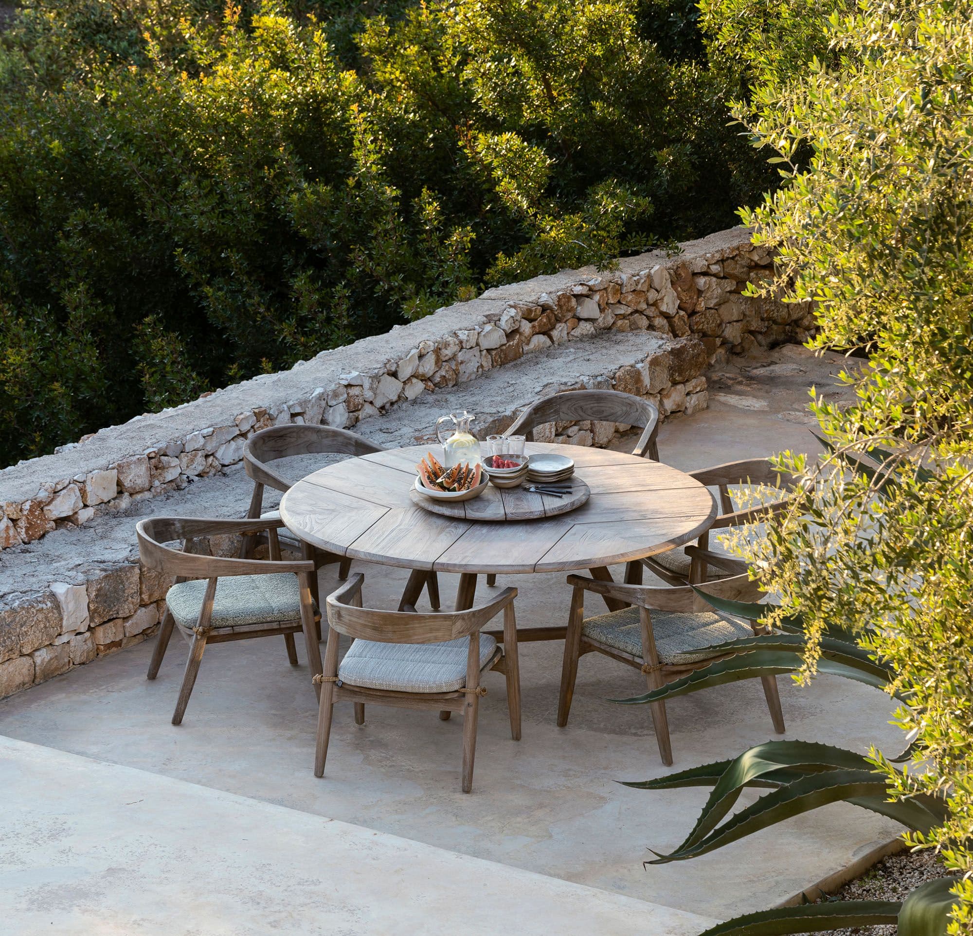 A visual journey through Puglia: GOMMAIRE’s 2025 collection photo and video shoot