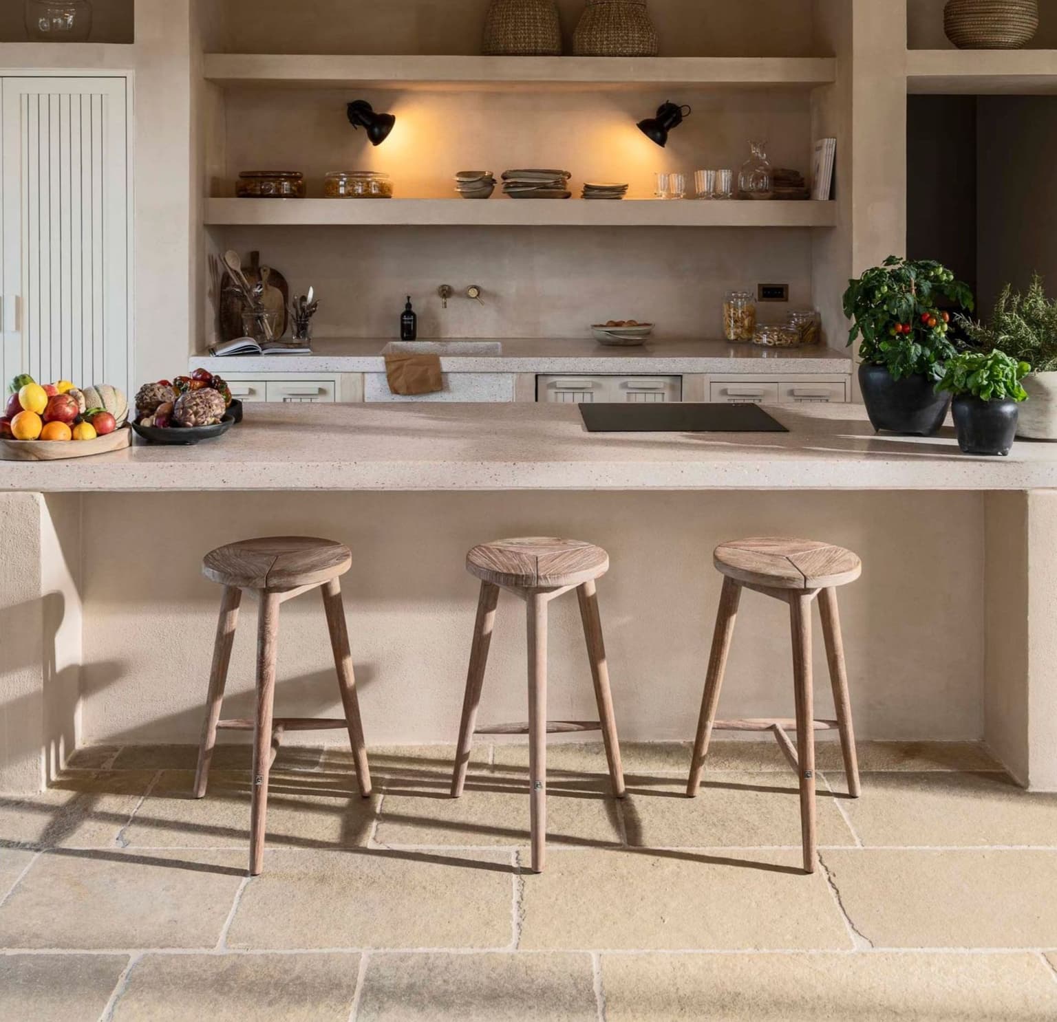 Gommaire-indoor-teak-furniture-counter_stool_asti-G800-NAT-Belgium.jpg