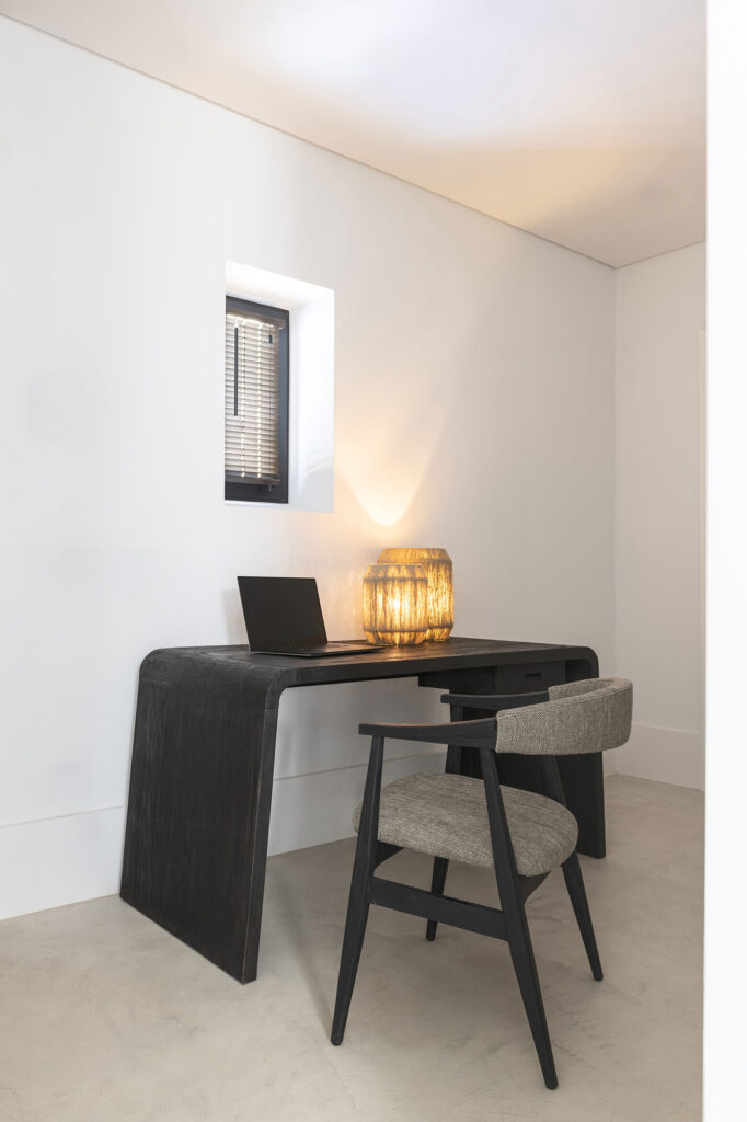 Gommaire-indoor-teak-furniture-desk_vince-G587-ANT