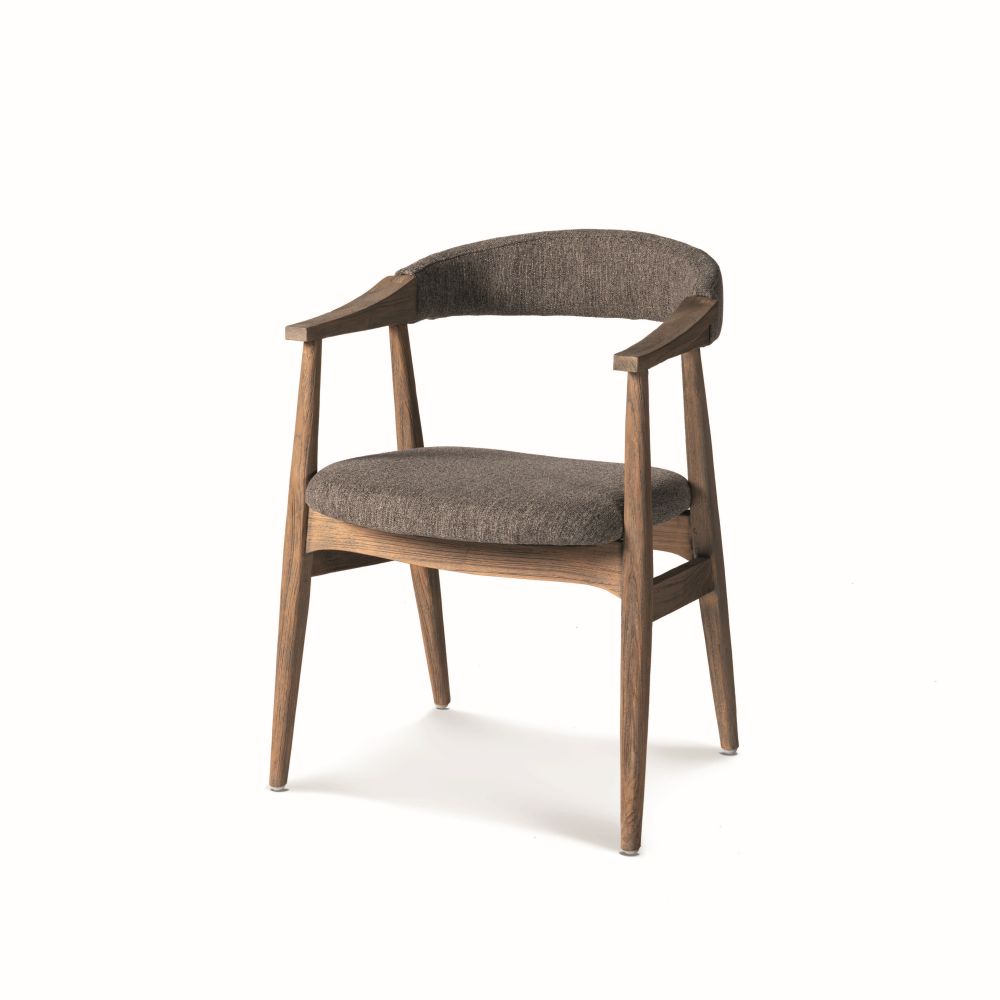 Gommaire-indoor-fabric-furniture-armchair_faye_upholstered-G353-AUT-BASIC02-Antwerpen