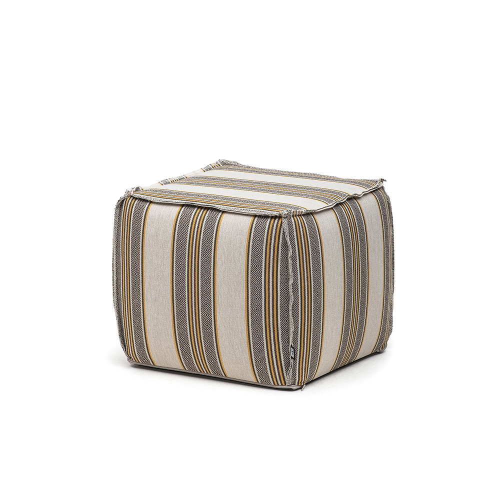 Gommaire-outdoor-fabric-accessories-square_hard_pouf_fluffy_piping-G559-K-Antwerp